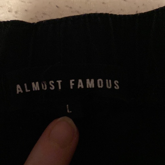 Black womens large cargo pants - Picture 2 of 2